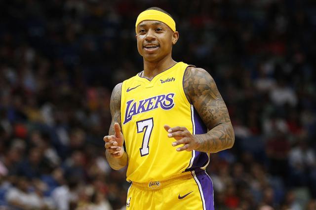 仅落后两杆 仅落后两杆